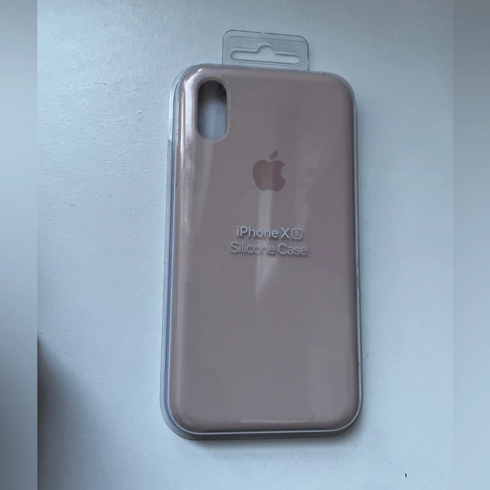 Apple iPhone XS Silicone Case in Soft Pink